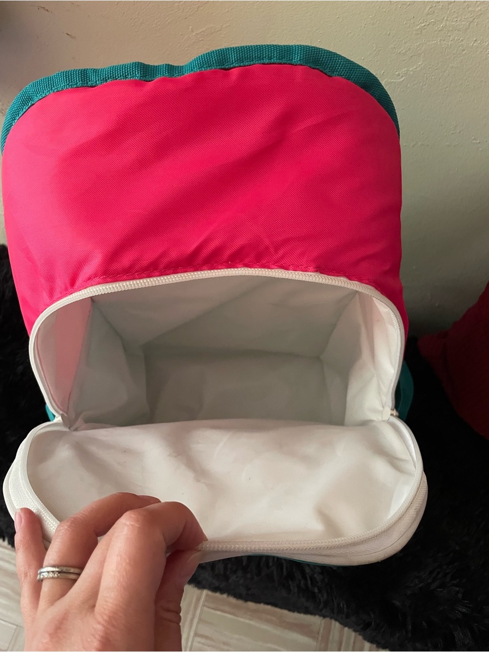 Retro Backpack Cooler - Picture 4 of 4